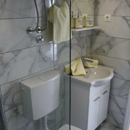 Apartment Hrvoje - Bombon *