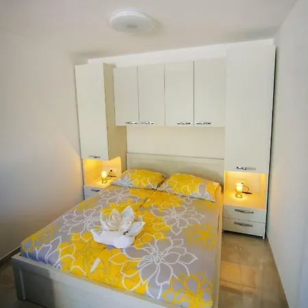 Apartment Hrvoje - Bombon